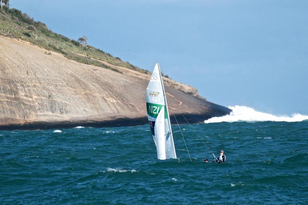 Jo Aleh and Polly Powrie head for the finish line of Race 4 - Summer Olympics - Womens 470 © Richard Gladwell www.photosport.co.nz